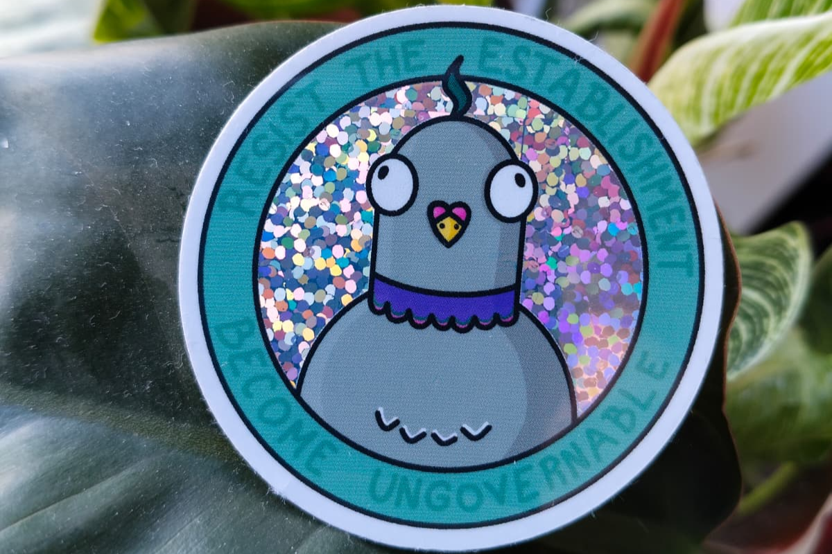 round pigeon sticker
